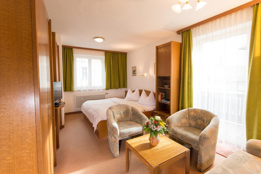 Ferienappartements Brandner Бад Хофгащайн Стая снимка